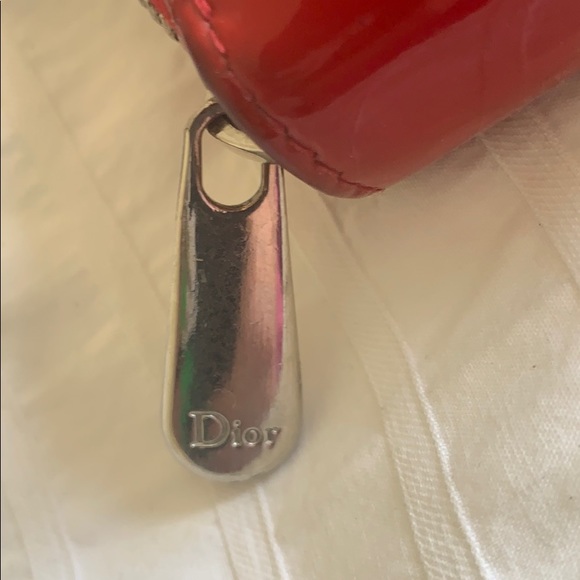 Red wallet - Picture 2 of 3